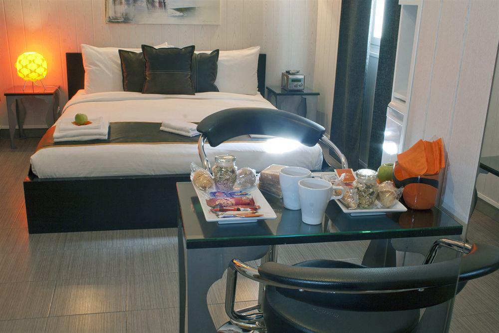 Hostal Oxum Madrid Chambre photo